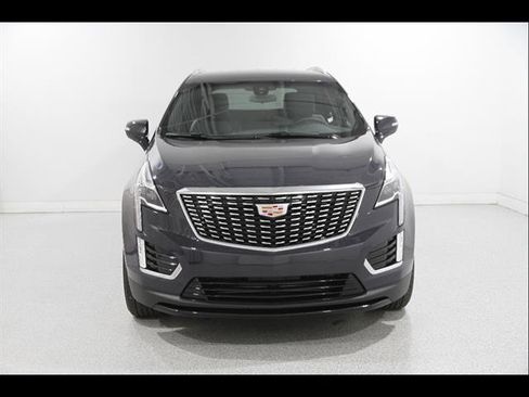 Used 2025 Cadillac XT5 Luxury w/ LPO, Floor Liner Package AWD/4WD image 2