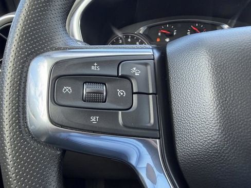 Used 2022 Chevrolet Blazer LT FWD image 32