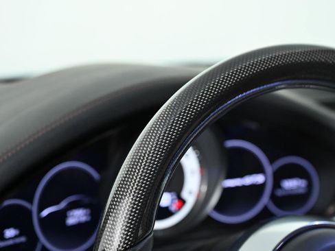 Used 2020 Porsche Panamera GTS image 15