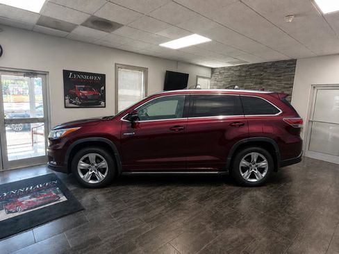 Used 2014 Toyota Highlander Limited Platinum AWD/4WD image 5