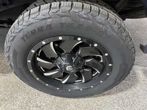 Used 2018 Ford F150 Platinum w/ Equipment Group 701A Luxury AWD/4WD image 27