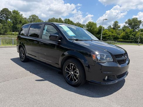 Used 2017 Dodge Grand Caravan GT FWD image 7