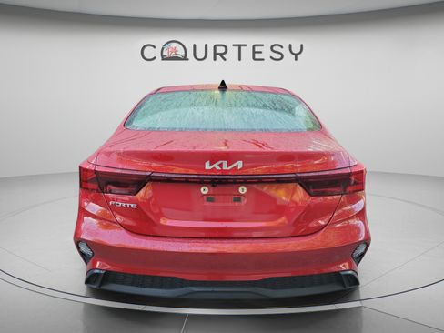 Certified 2024 Kia Forte LXS FWD image 11