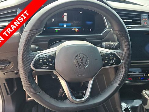Used 2022 Volkswagen Tiguan SE R-Line image 5