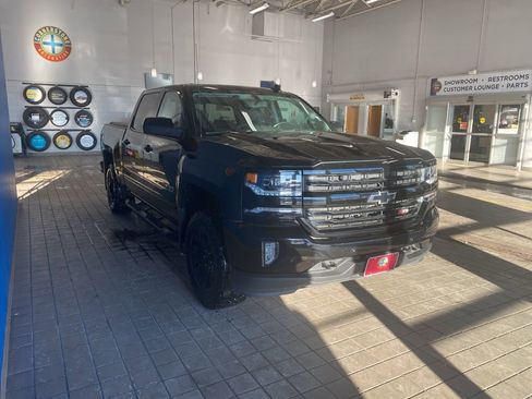 Used 2018 Chevrolet Silverado 1500 LTZ Z71 w/ LTZ Plus Package image 15