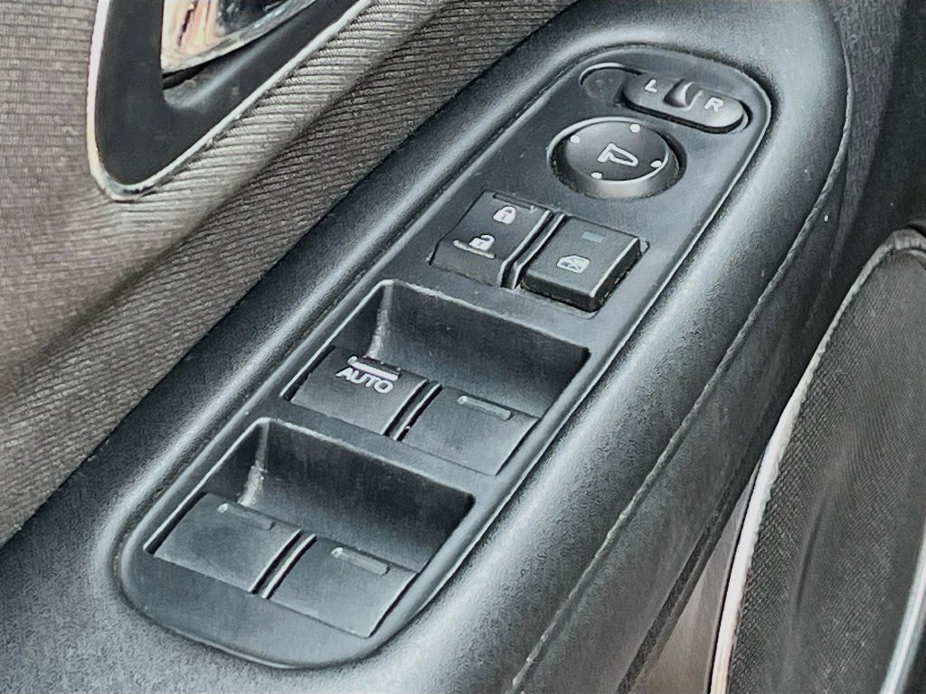 Used 2022 Honda HR-V EX image 17