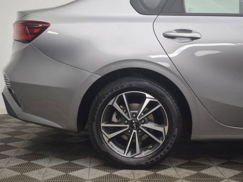 Used 2024 Kia Forte LXS FWD image 28