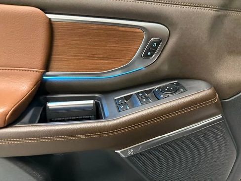 Used 2025 Ford Expedition King Ranch image 15