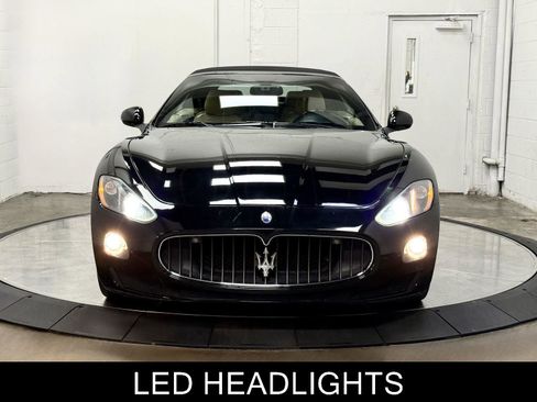 Used 2011 Maserati GranTurismo Convertible RWD image 3