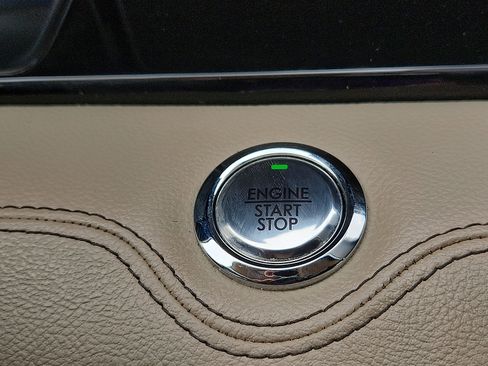 Used 2023 Lincoln Navigator L Reserve AWD/4WD image 15