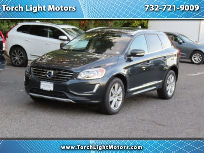 Used 2016 Volvo XC60 T6 w/ Proximity Package