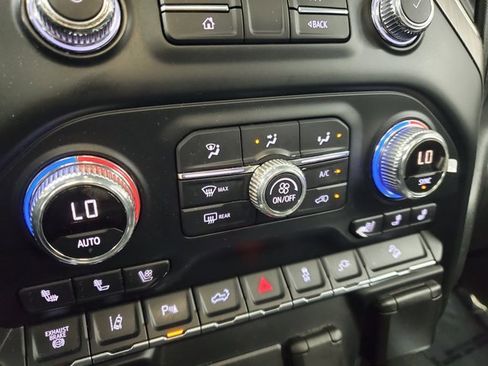 Used 2020 GMC Sierra 2500 Denali w/ Denali Ultimate Package image 23