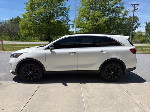 Used 2020 Kia Sorento S AWD/4WD image 4