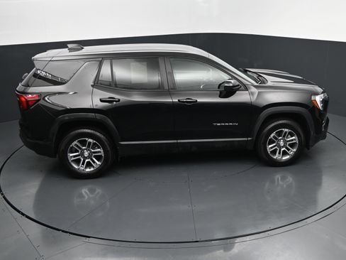 Used 2026 GMC Terrain Elevation FWD image 32