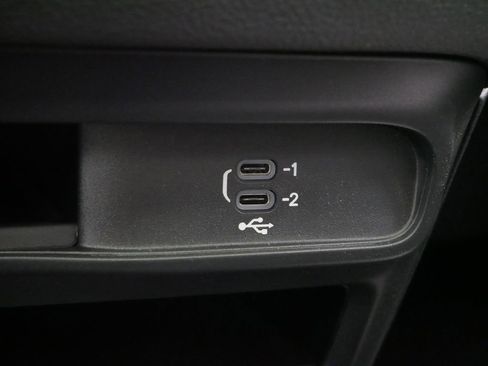 New 2026 Chrysler Pacifica Select AWD/4WD image 48