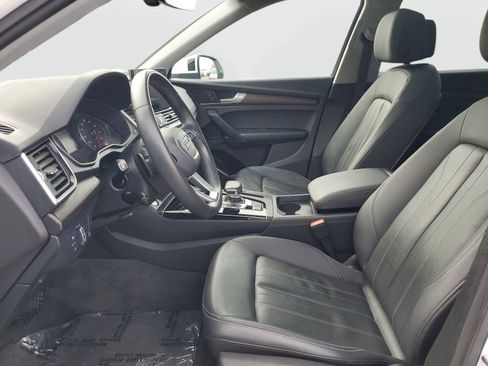 Used 2023 Audi Q5 2.0T Premium w/ Convenience Package image 19