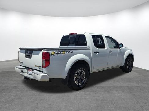 Used 2018 Nissan Frontier SV RWD image 4