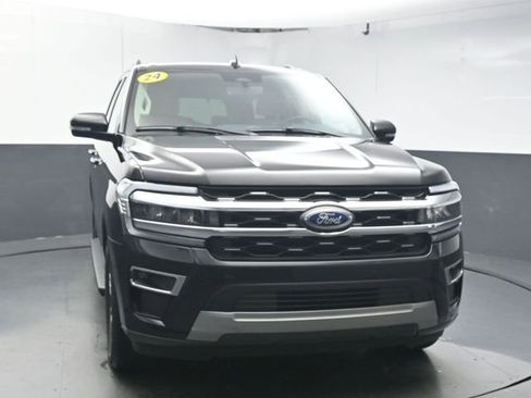 Used 2024 Ford Expedition Limited RWD image 3