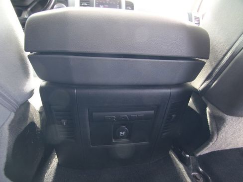 Used 2019 RAM 1500 Classic Warlock AWD/4WD image 39