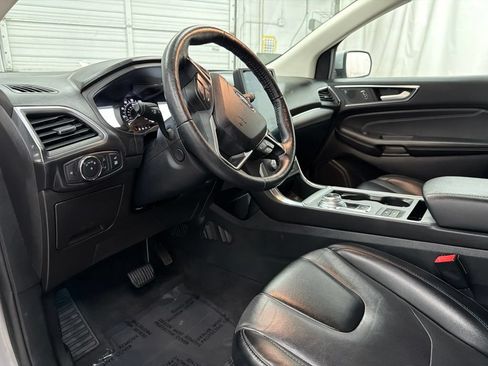 Used 2022 Ford Edge Titanium w/ Equipment Group 301A AWD/4WD image 13