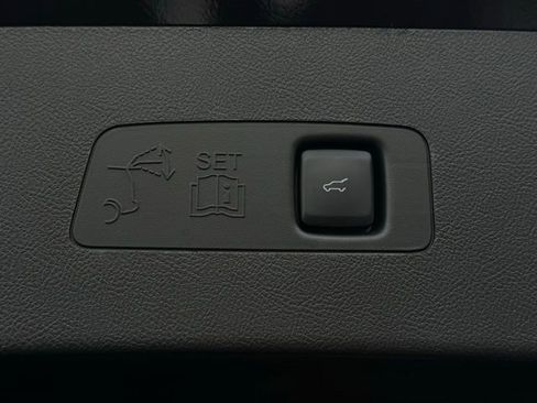 New 2026 Lincoln Corsair Premiere image 12