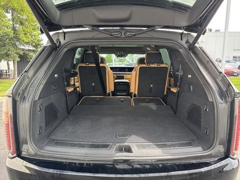 Used 2025 Cadillac Escalade IQ Sport 2 w/ LPO, ONYX Package AWD/4WD image 8