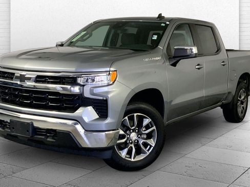 Used 2023 Chevrolet Silverado 1500 LT AWD/4WD image 12