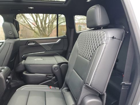 New 2026 GMC Acadia Denali w/ Super Cruise Package AWD/4WD image 10