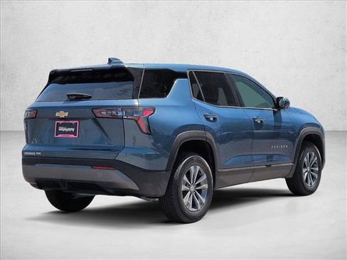 New 2026 Chevrolet Equinox LT AWD/4WD image 2