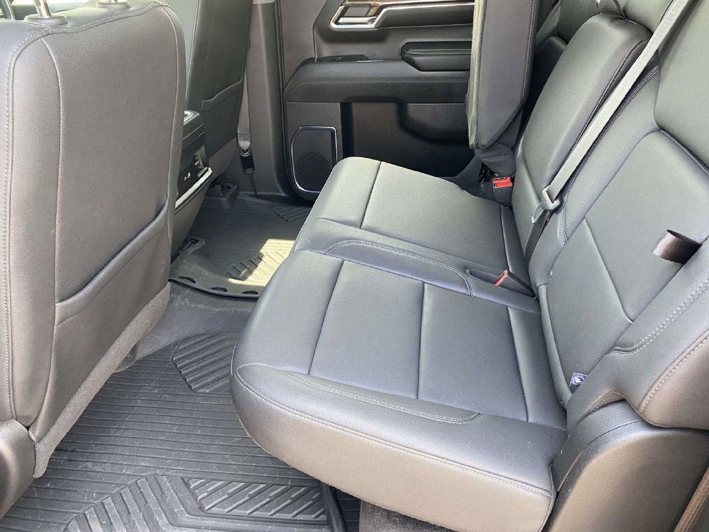 Used 2024 Chevrolet Silverado 1500 LT Trail Boss w/ Convenience Package II AWD/4WD image 14