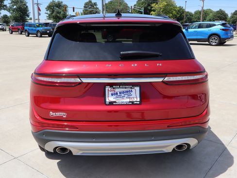 Used 2025 Lincoln Corsair Reserve FWD image 6