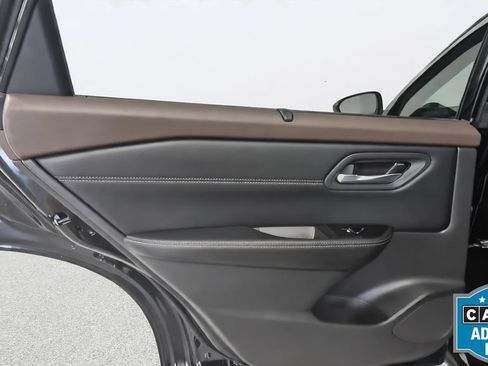 Used 2023 Nissan Rogue SL w/ SL Premium Package FWD image 62
