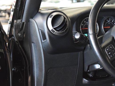 Used 2018 Jeep Wrangler Unlimited Sport S image 54