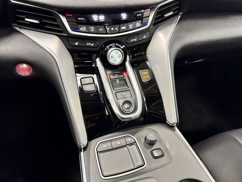 Used 2022 Acura TLX image 25
