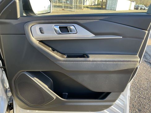 New 2026 Ford Explorer Active w/ Active Comfort Package RWD image 49