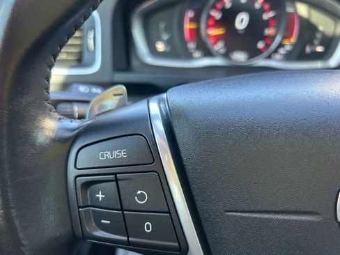 Used 2016 Volvo S60 T5 Premier w/ Convenience Package image 39