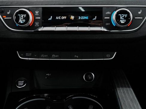 Used 2023 Audi A4 2.0T Premium w/ Convenience Package image 20