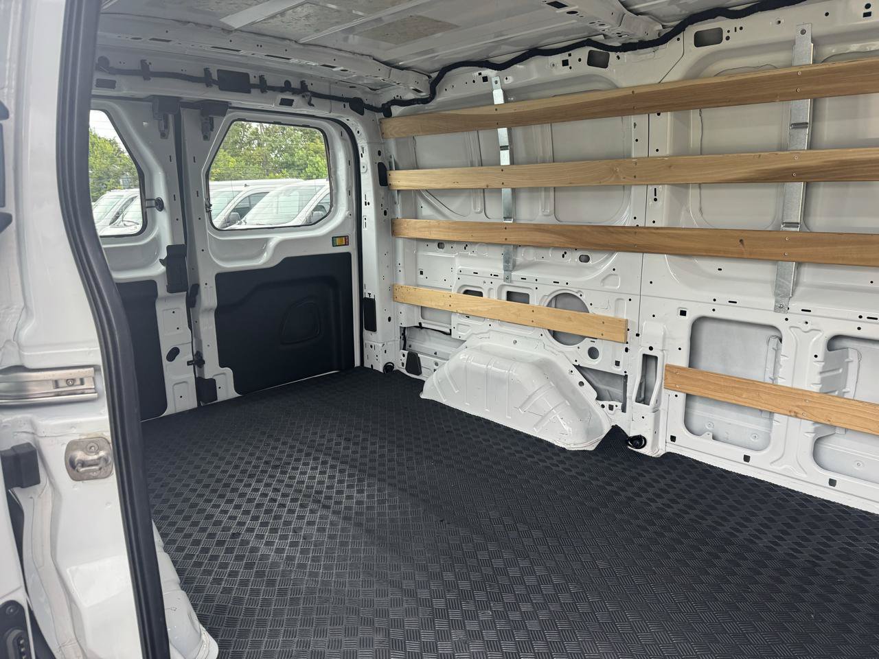 Used 2025 Ford Transit 250 Low Roof w/ Exterior Upgrade Package RWD image 7