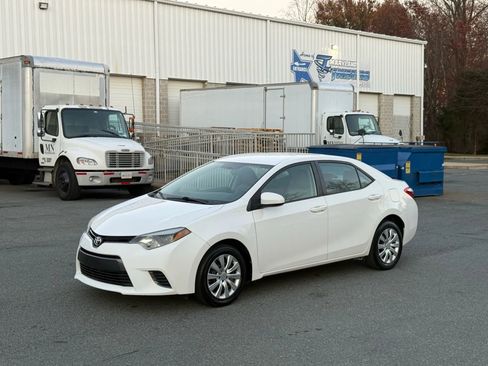 Used 2016 Toyota Corolla LE image 7