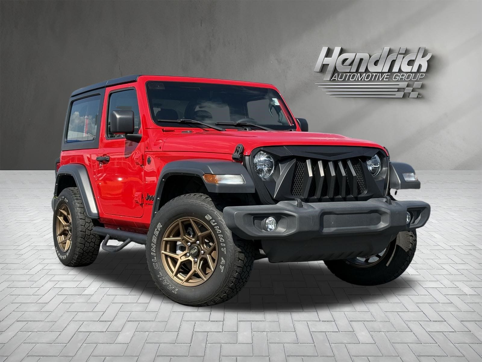 Used 2024 Jeep Wrangler Sport AWD/4WD image 2
