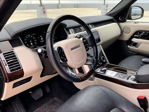 Used 2018 Land Rover Range Rover Supercharged image 7