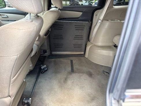 Used 2011 Honda Odyssey EX image 8