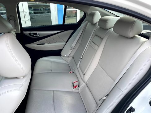 Used 2022 INFINITI Q50 Luxe w/ Cargo Package AWD/4WD image 10
