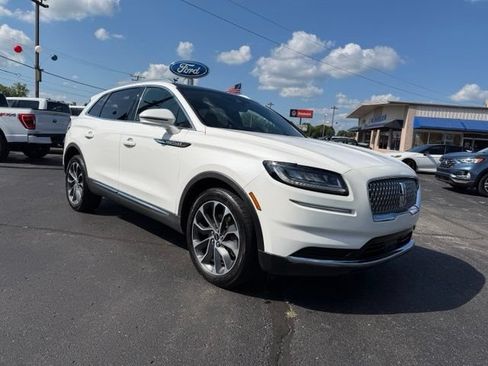Used 2022 Lincoln Nautilus Reserve w/ Luxury Package AWD/4WD image 8