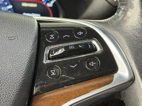 Used 2020 Cadillac Escalade Luxury w/ Escalade Sport Edition image 24