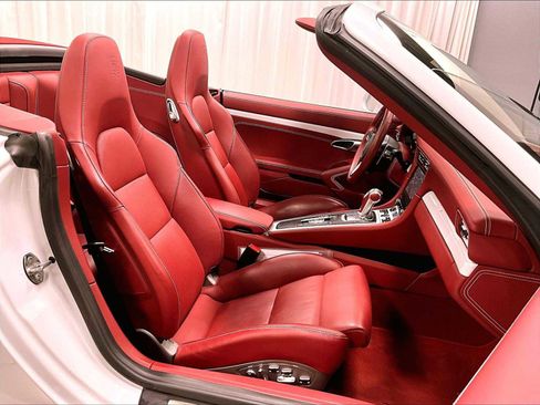 Used 2019 Porsche 911 Turbo S image 29