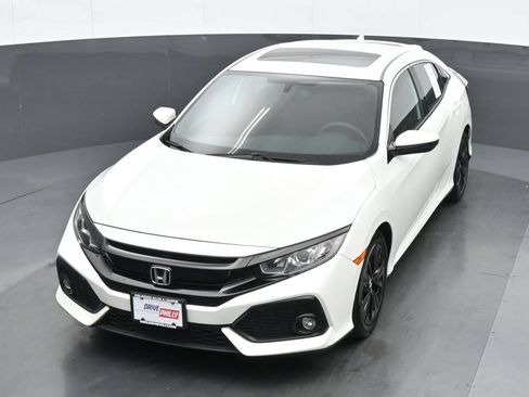 Used 2018 Honda Civic EX image 16