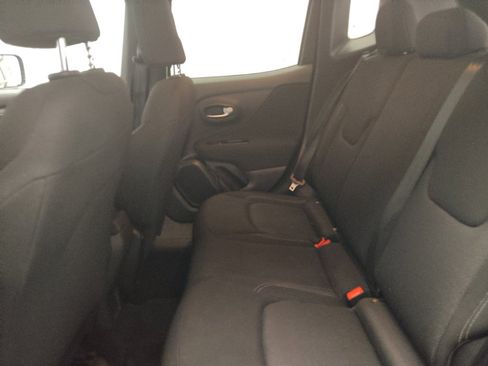 Used 2021 Jeep Renegade Sport FWD image 18