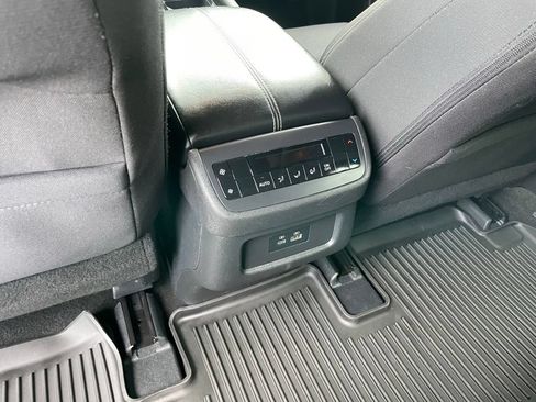 Certified 2024 Nissan Pathfinder SV AWD/4WD image 9
