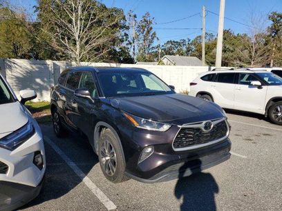Certified 2021 Toyota Highlander XLE